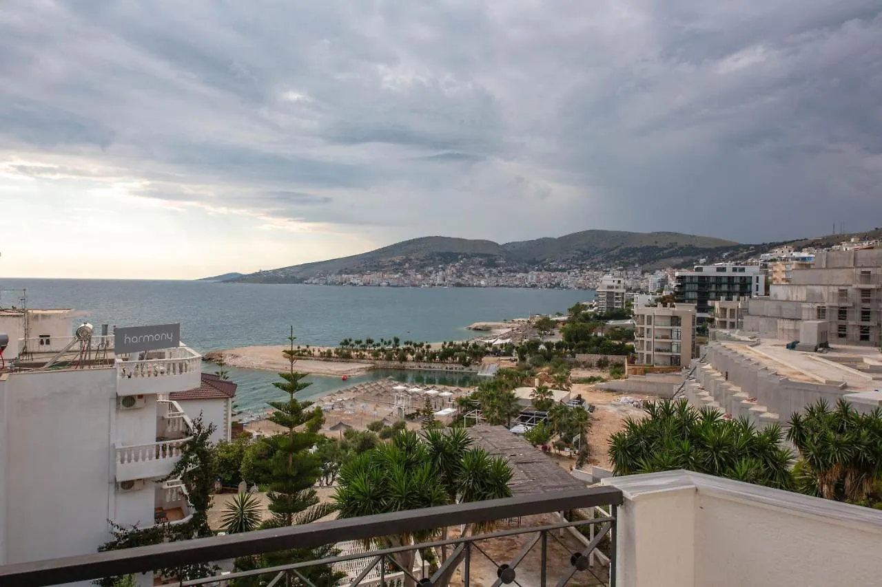 Hotel Keliani Sarandë 3*,